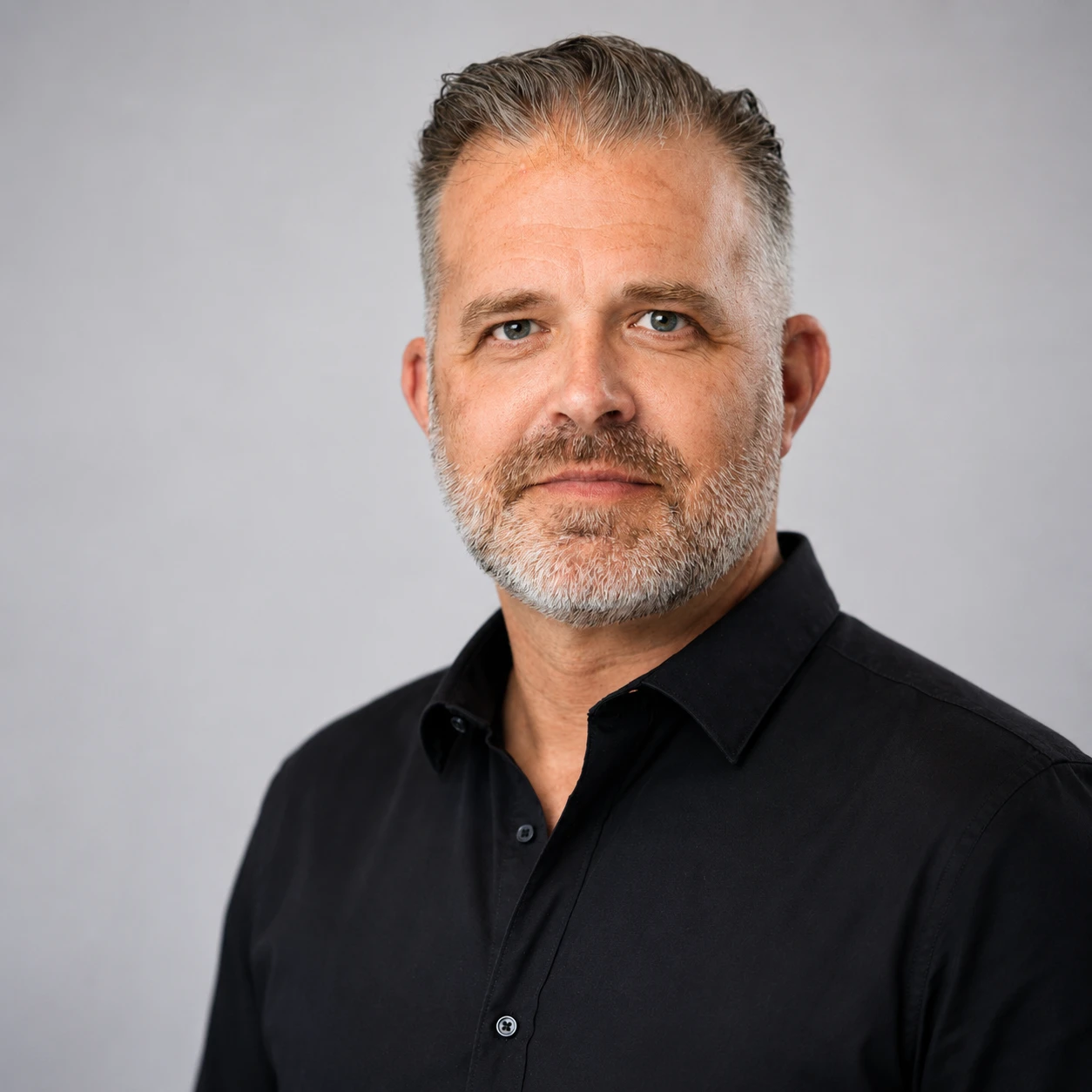 Portrait of Erik van Kammen, founder of AppCompliance.